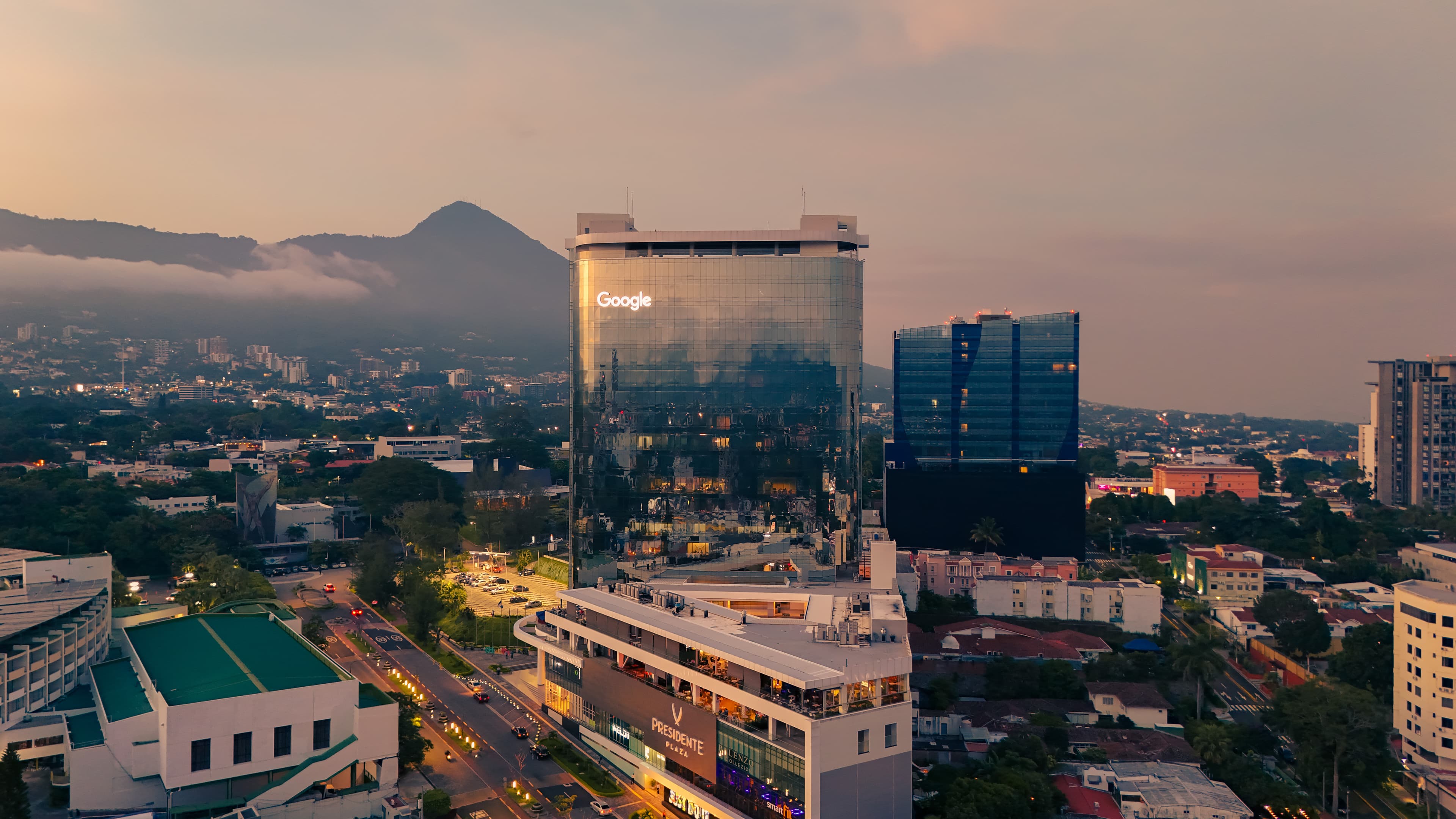 Google investment El Salvador